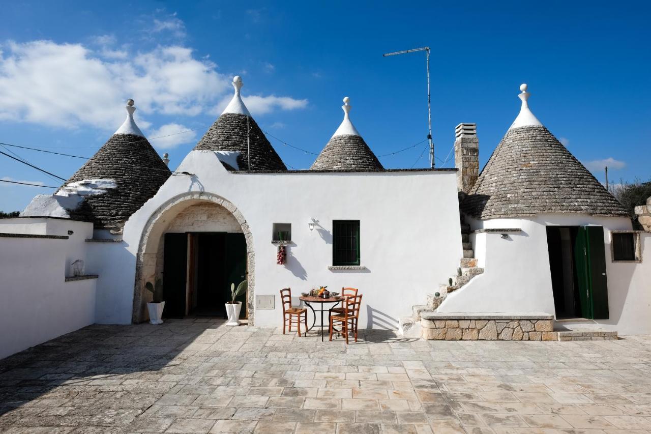 Trulli And Pool - I Cactus Villa Martina Franca Kültér fotó